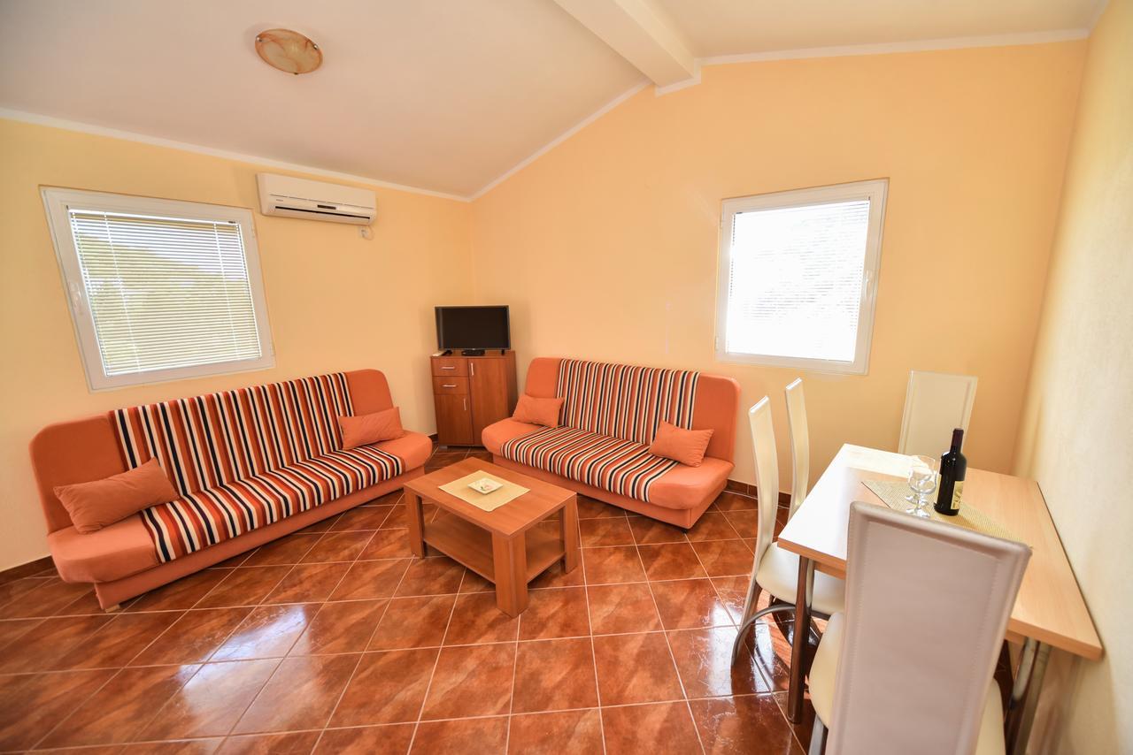 Apartmani Stanisic Čanj Εξωτερικό φωτογραφία