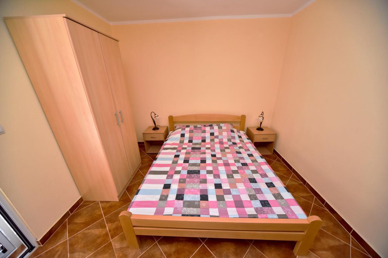 Apartmani Stanisic Čanj Εξωτερικό φωτογραφία