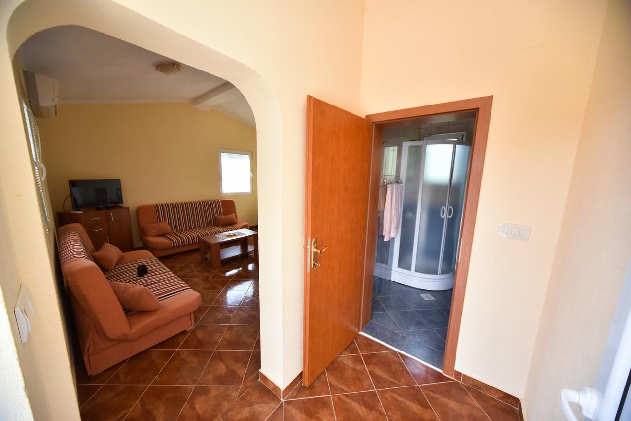 Apartmani Stanisic Čanj Εξωτερικό φωτογραφία